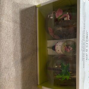 Jingles & Joy Christmas Ornaments Set